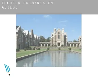 Escuela primaria en   Abiego